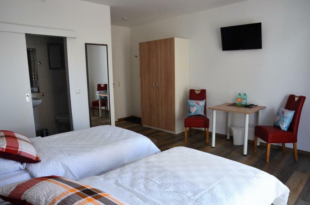 Gaestehaus Am Hochsimmer Ettringen  Bagian luar foto