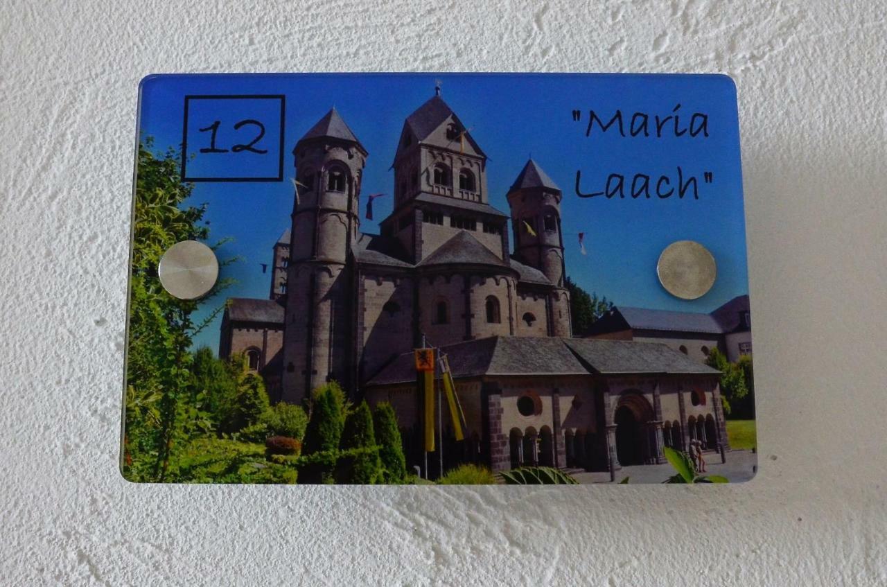 Gaestehaus Am Hochsimmer Ettringen  Bagian luar foto