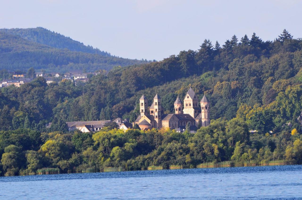 Gaestehaus Am Hochsimmer Ettringen  Bagian luar foto
